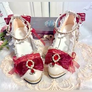 NEW Elegant Red and Gold Women's Shoes